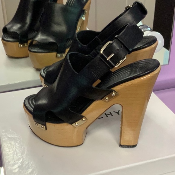 Givenchy Leather and Wood Sandal - Picture 3 of 5